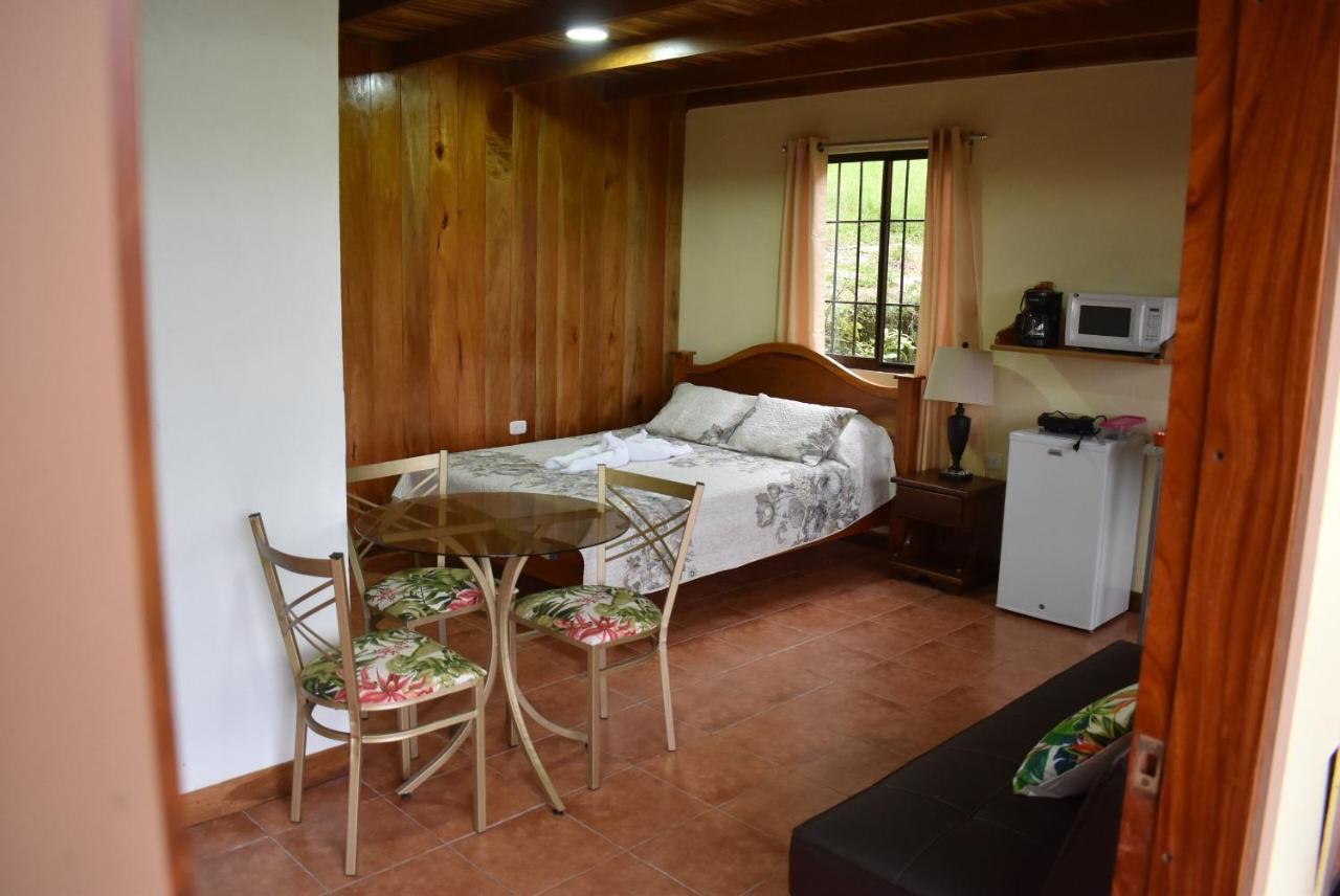 Monteluna Studios Monteverde 外观 照片